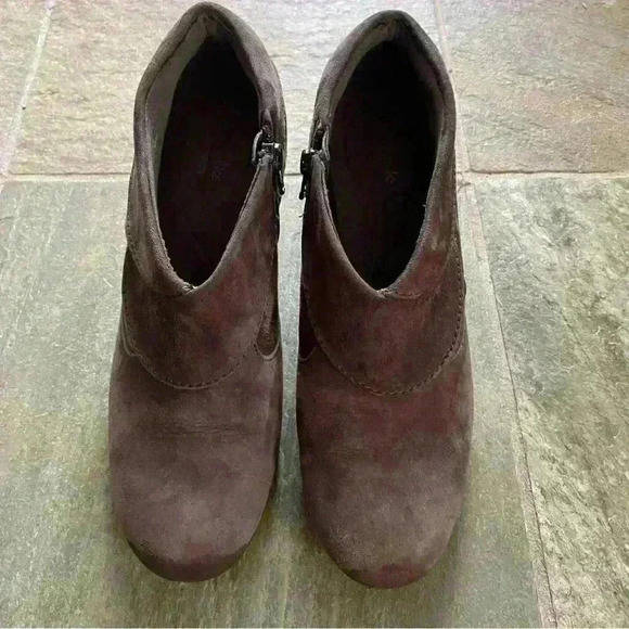 Clarks Women’s Kalea Aleita Ankle Boots Size 8.0 Brown Upper Suede - Picture 9 of 15